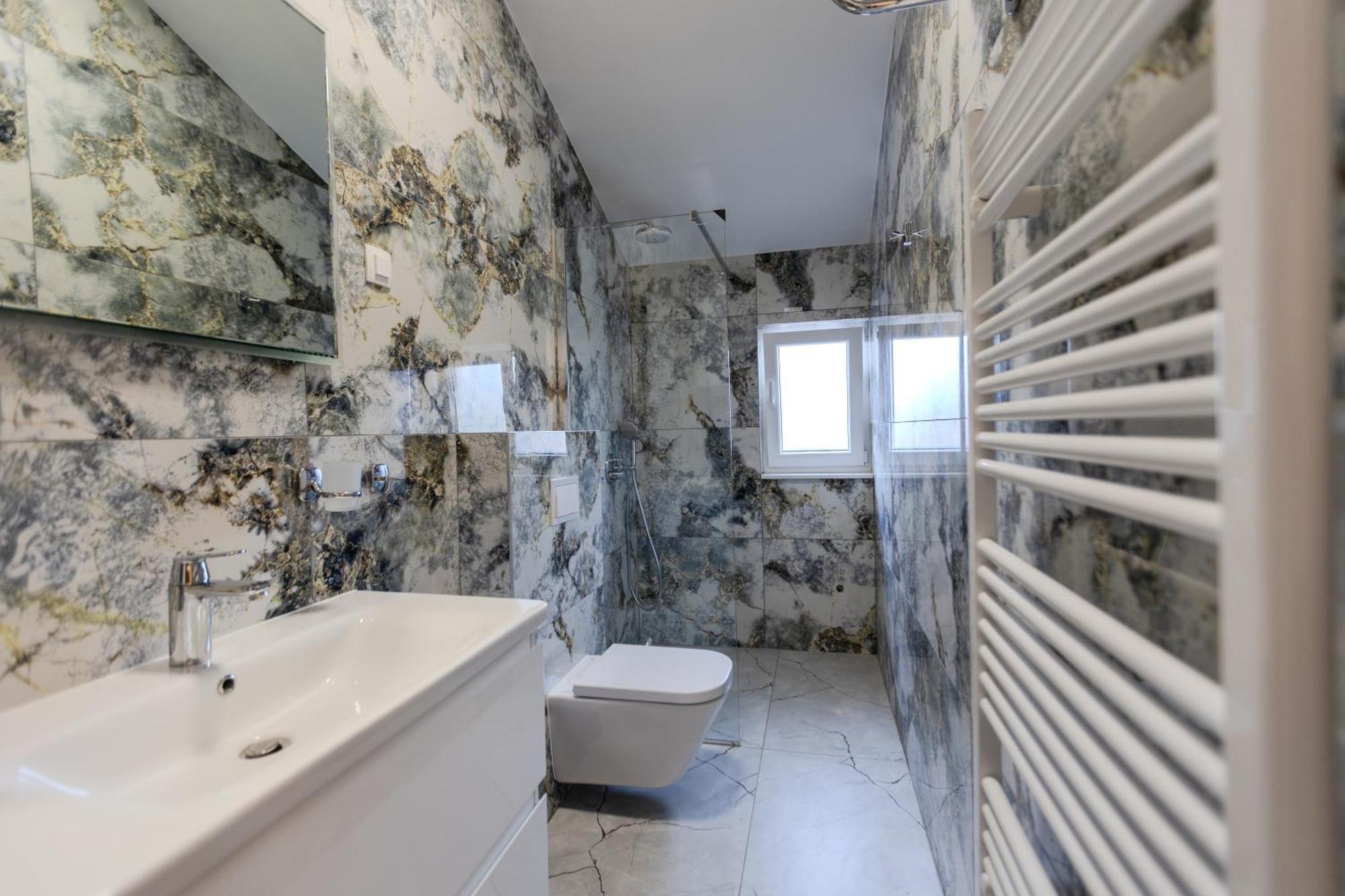 Lorena Apartman *