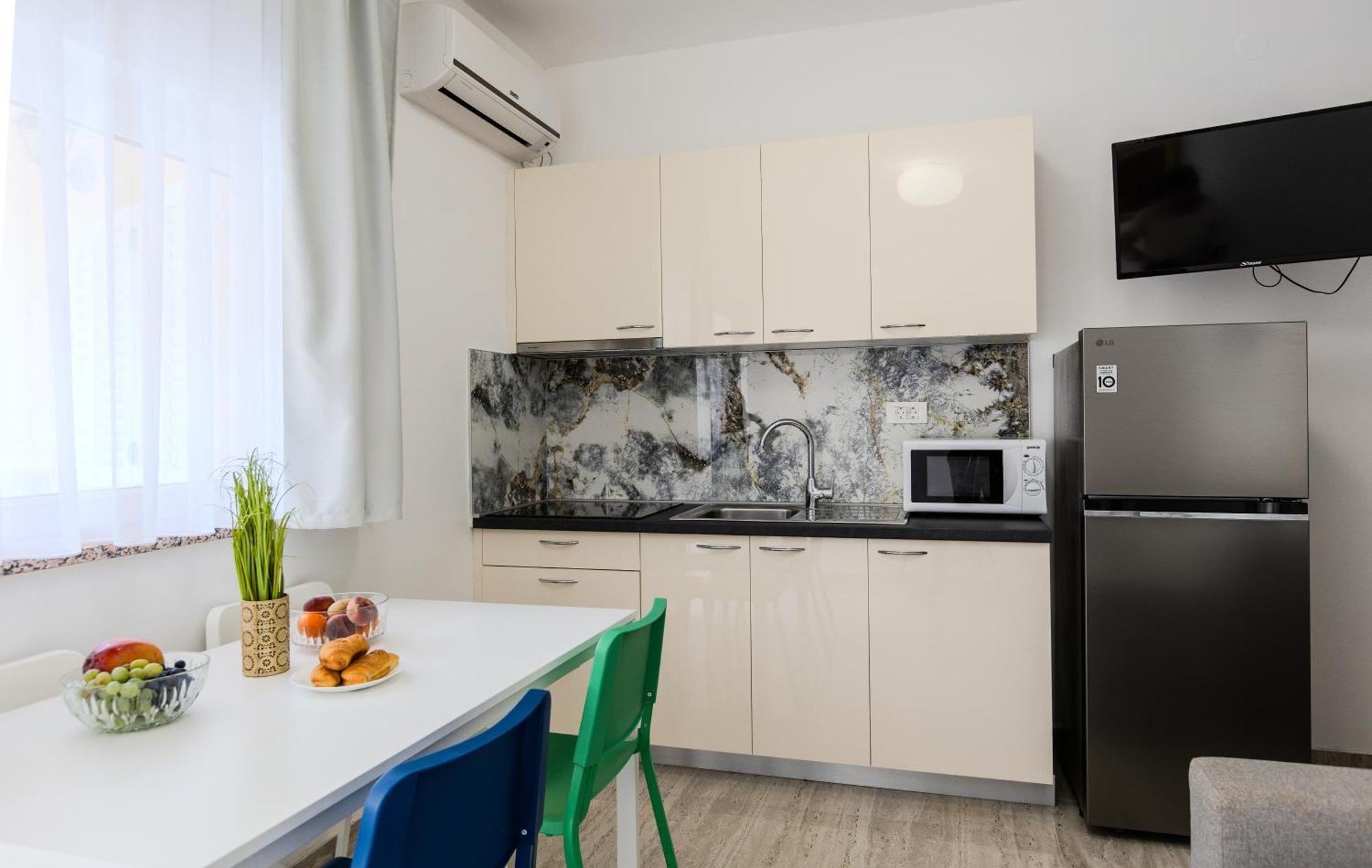 Lorena Apartman *