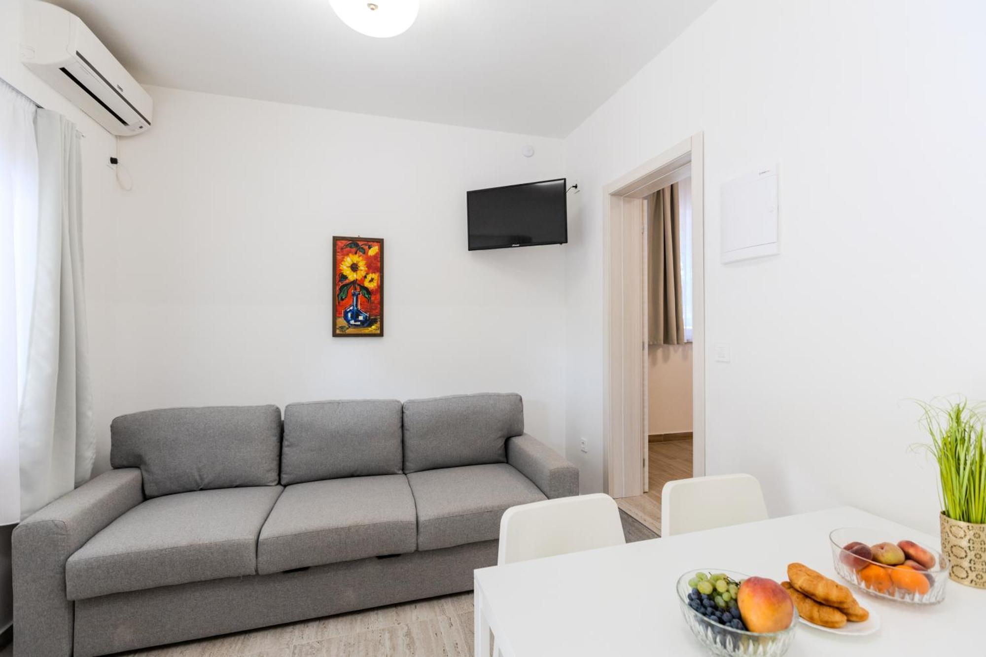 Lorena Apartman