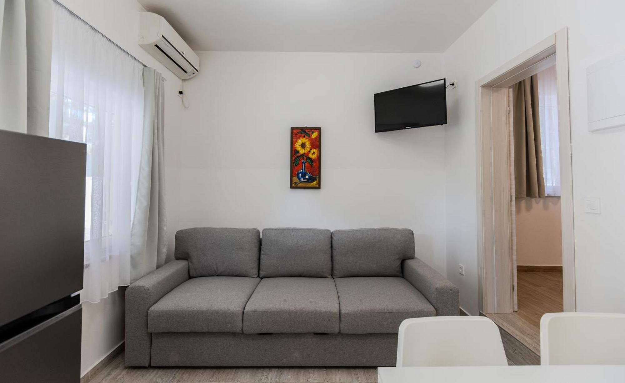 Lorena Apartman *