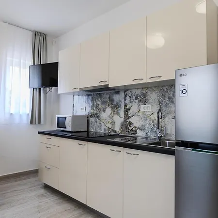 Apartments Lorena Privlaka  Exterior photo