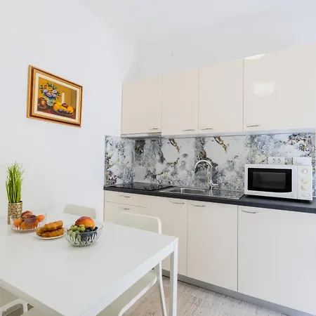 Apartments Lorena Privlaka  Exterior photo