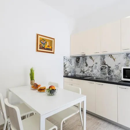 Apartments Lorena Privlaka  Exterior photo