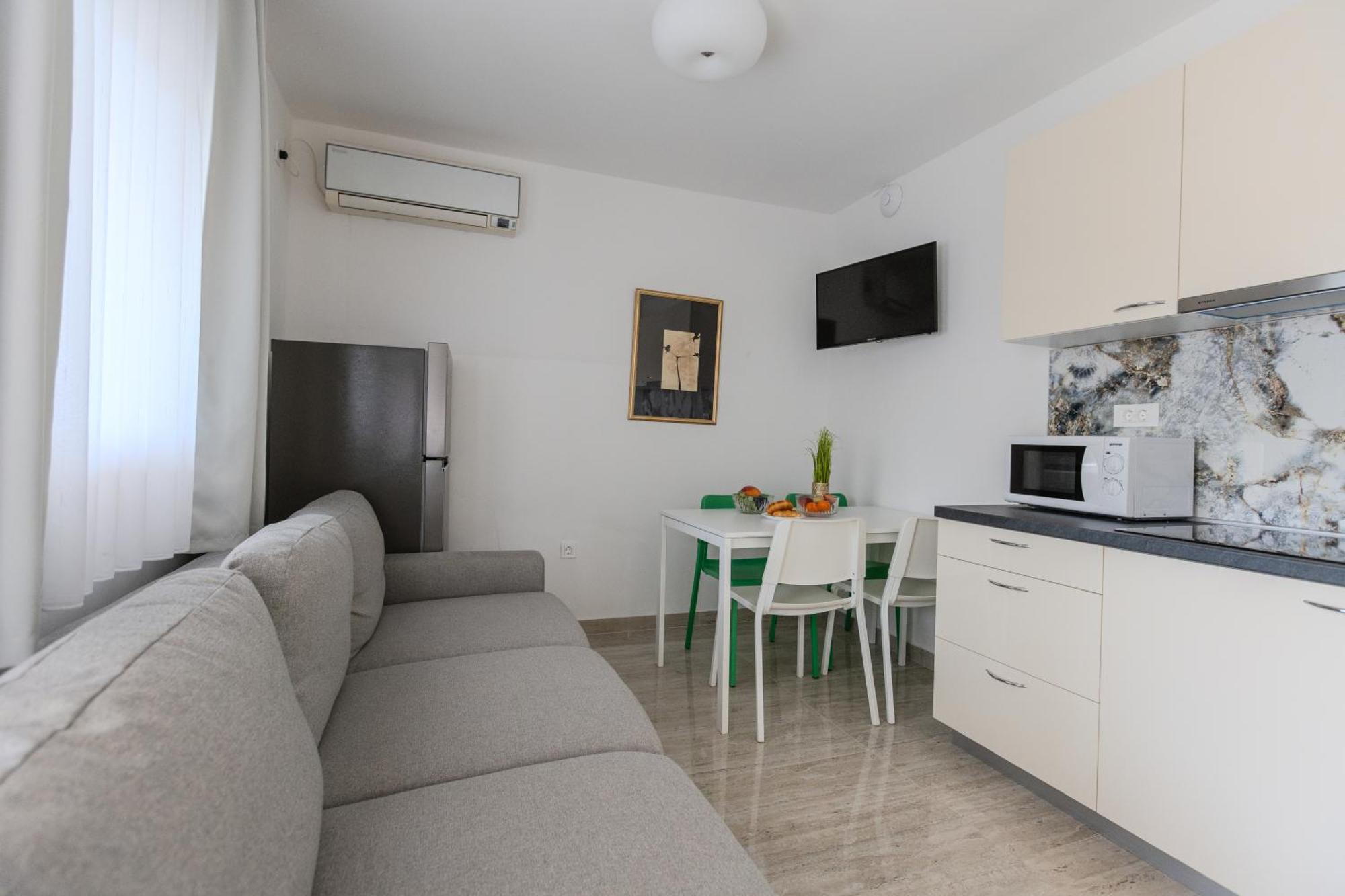 Lorena Apartment