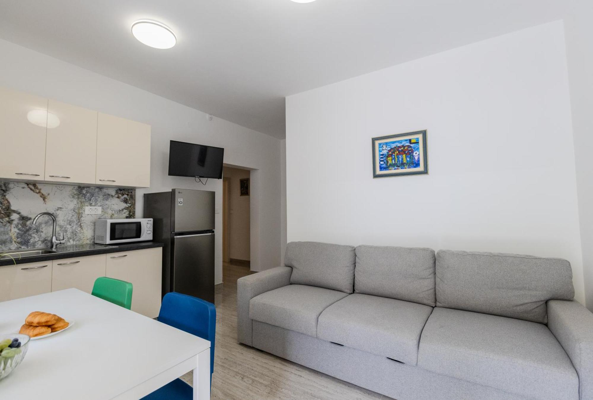 Lorena Apartment *