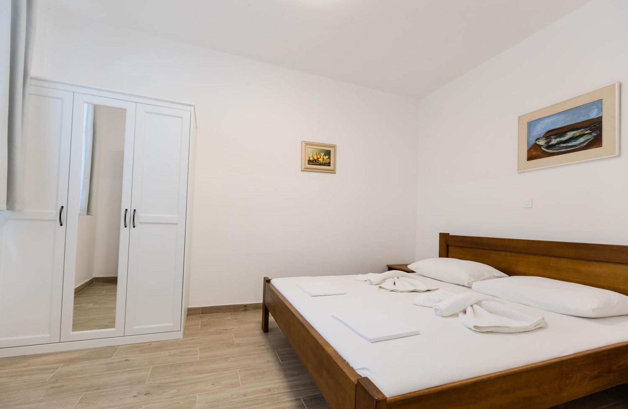 Lorena Apartment