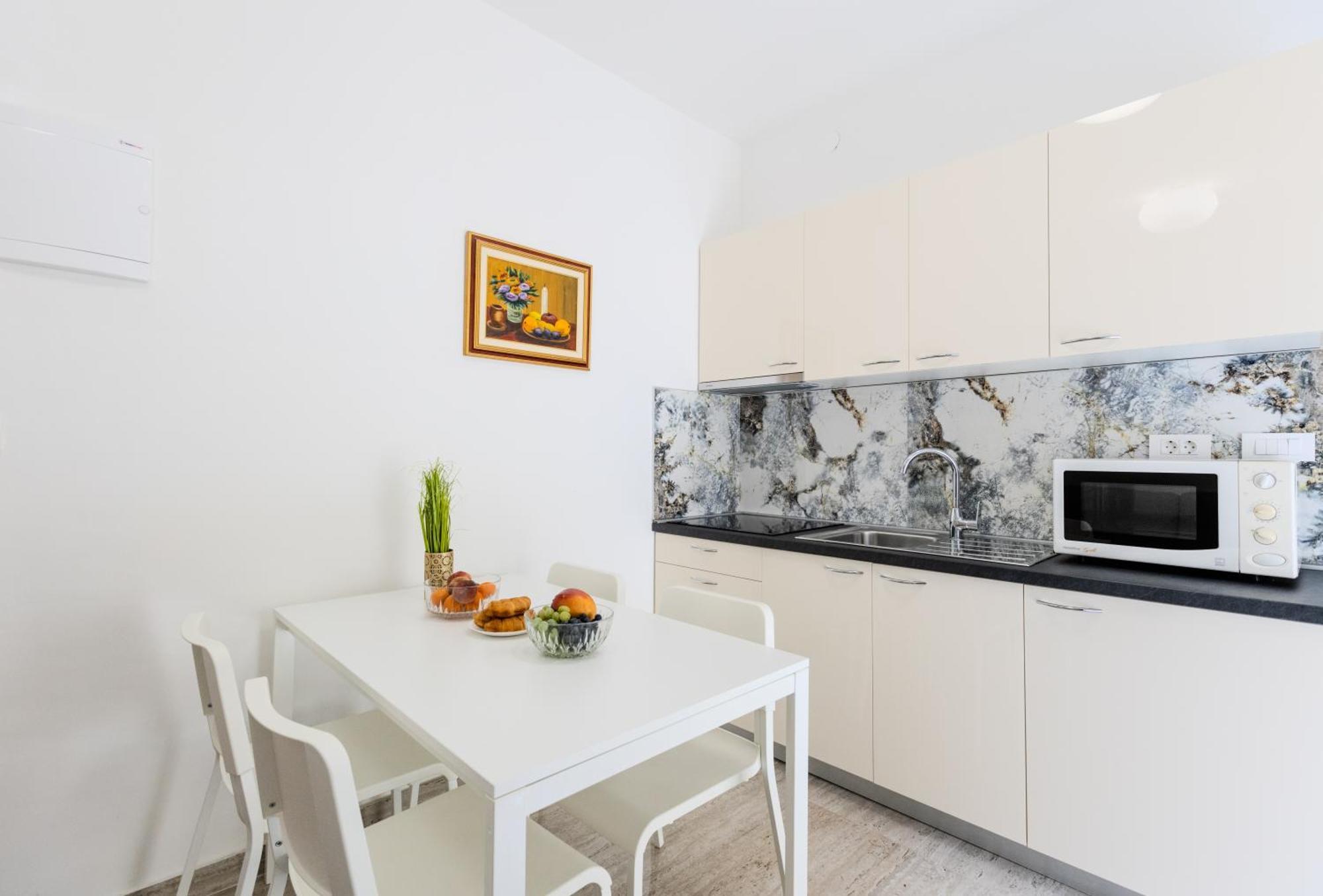 Apartment Lorena *
